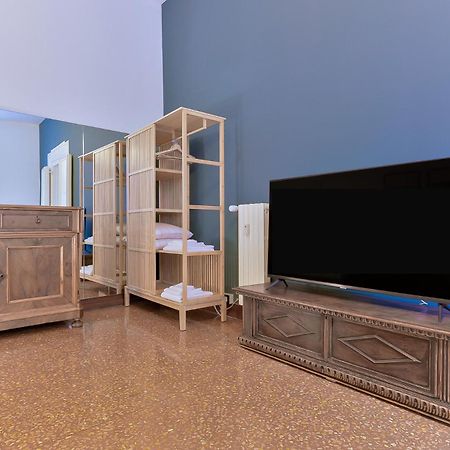 Mono Apartments Saragozza Болонья Екстер'єр фото